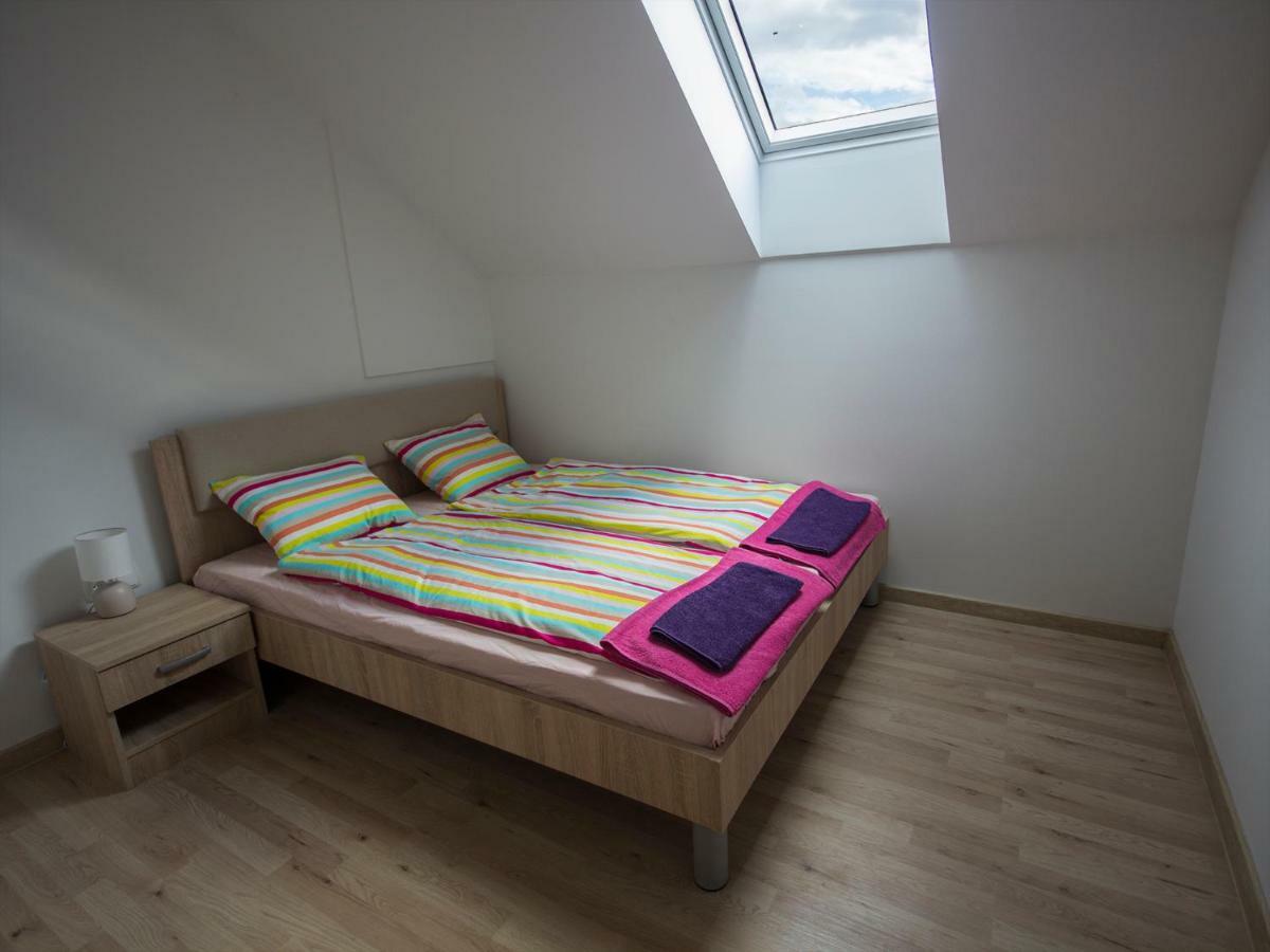 Apartment Marjetka Zirovnica Εξωτερικό φωτογραφία
