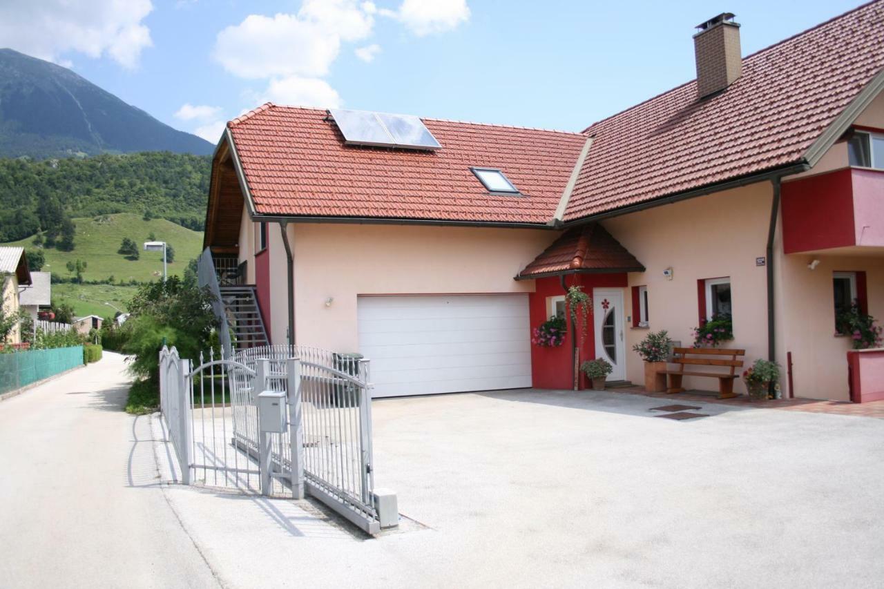 Apartment Marjetka Zirovnica Εξωτερικό φωτογραφία